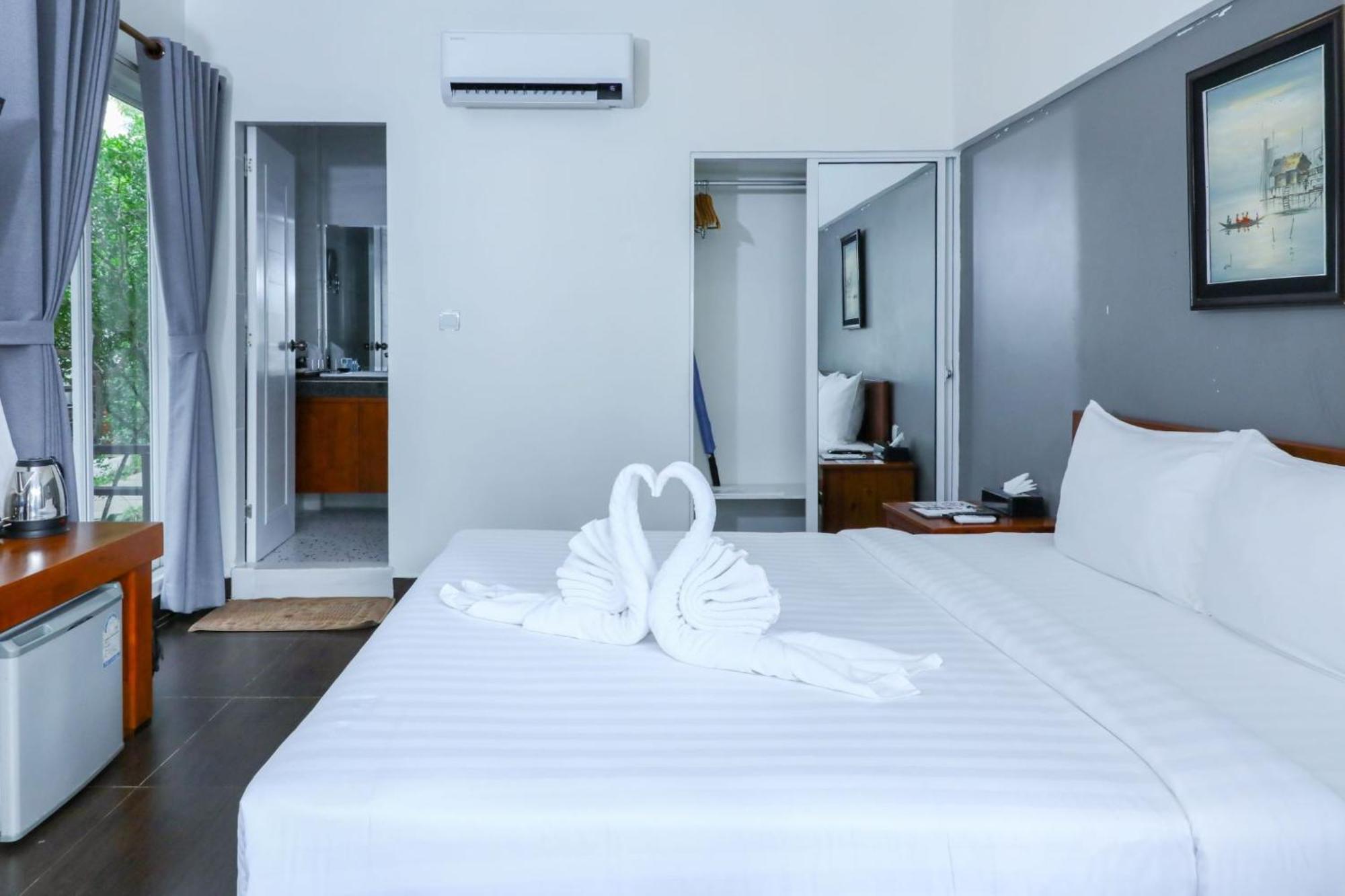 Sea Breeze Resort Сиханоуквил Екстериор снимка