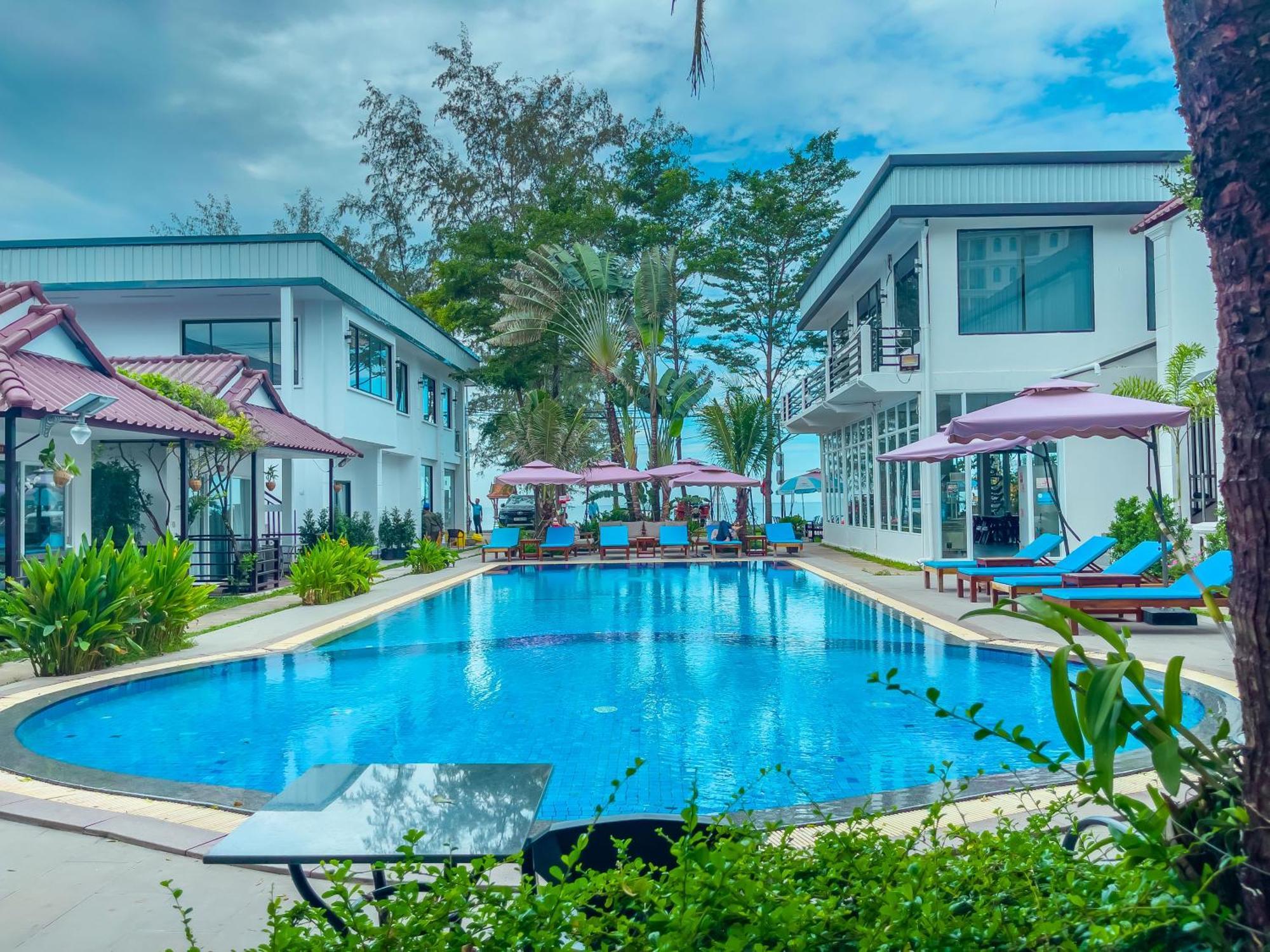 Sea Breeze Resort Сиханоуквил Екстериор снимка